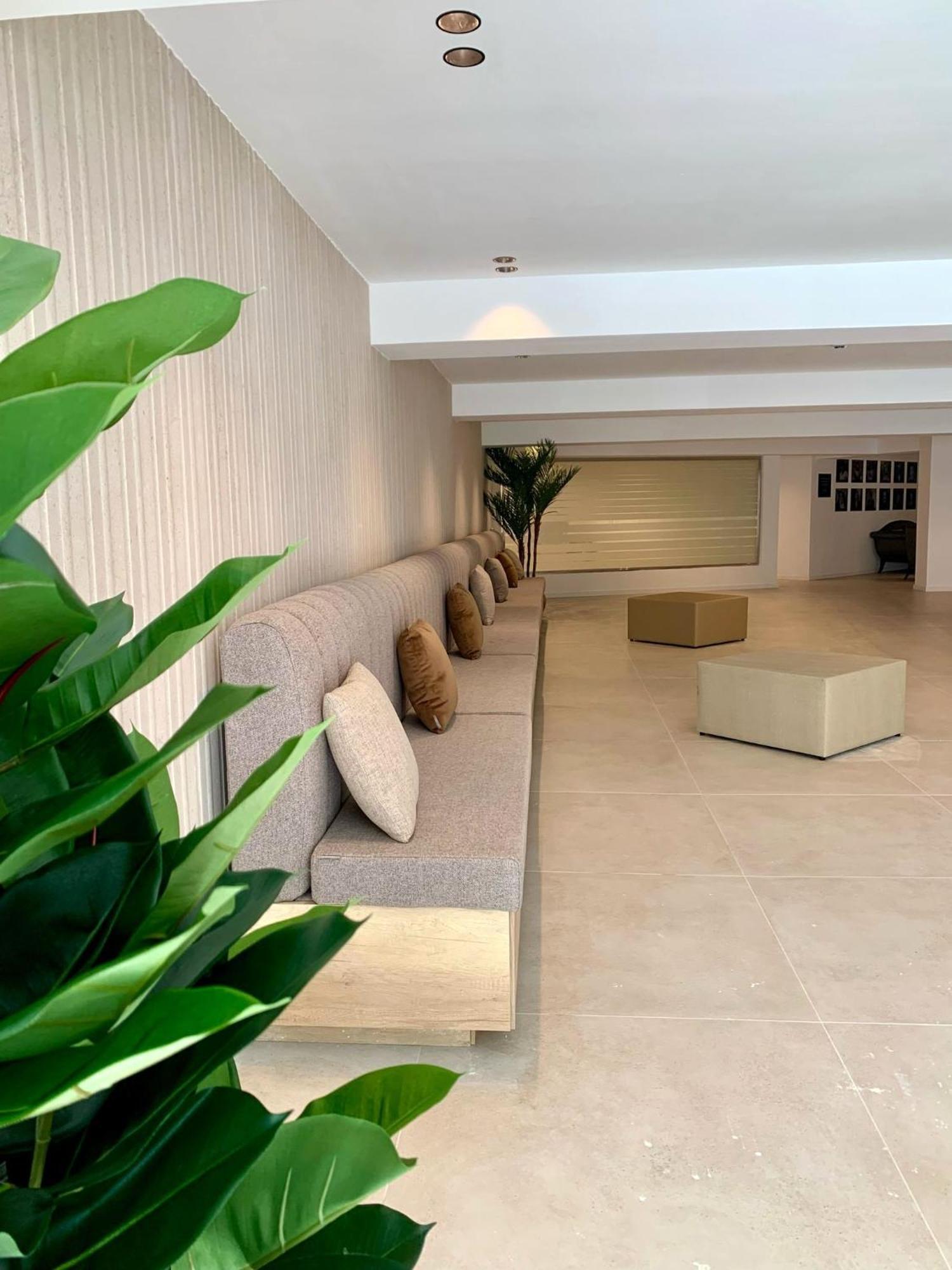 Ohtels Gran Hotel Almeria Bagian luar foto