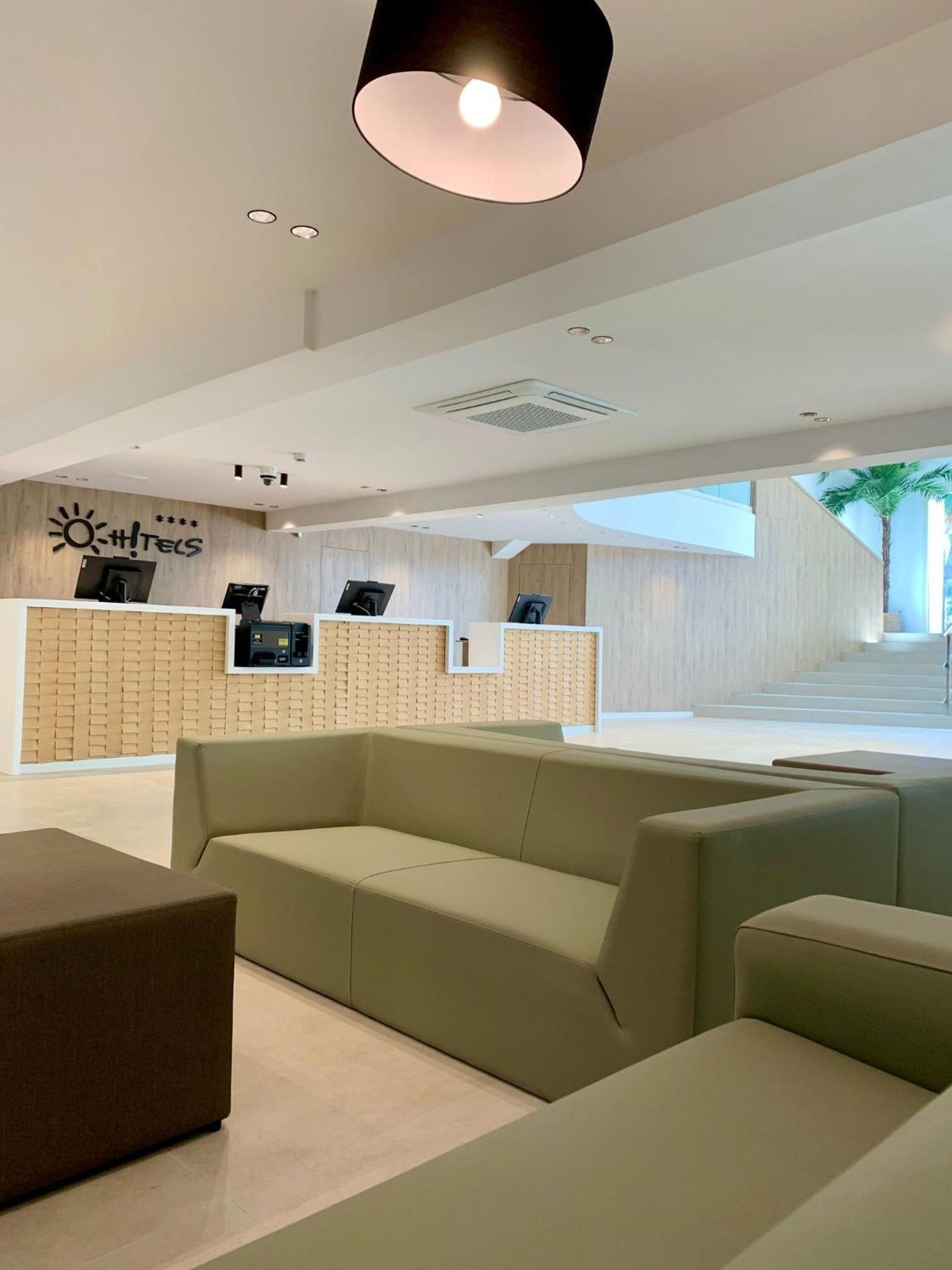 Ohtels Gran Hotel Almeria Bagian luar foto