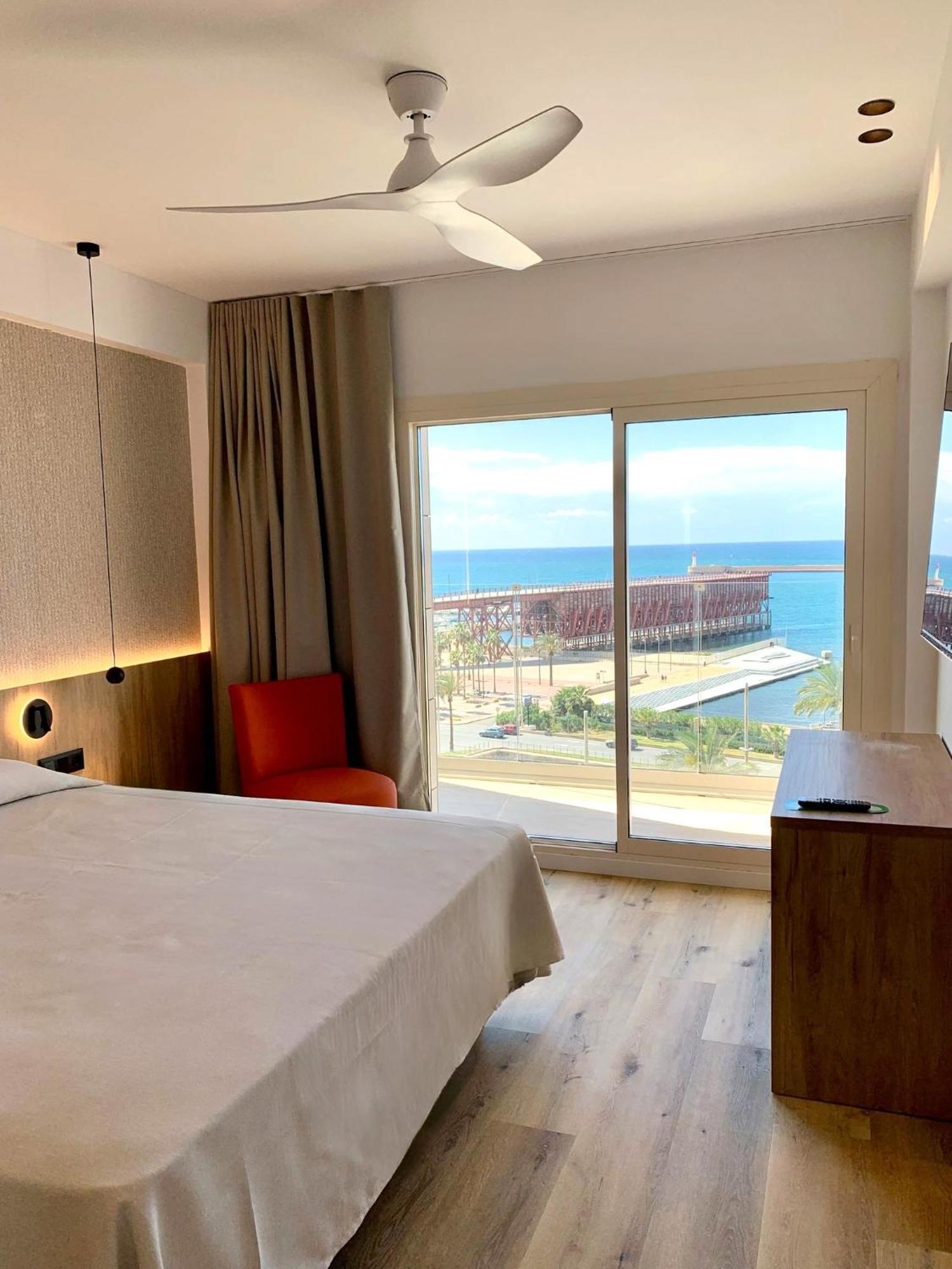 Ohtels Gran Hotel Almeria Bagian luar foto