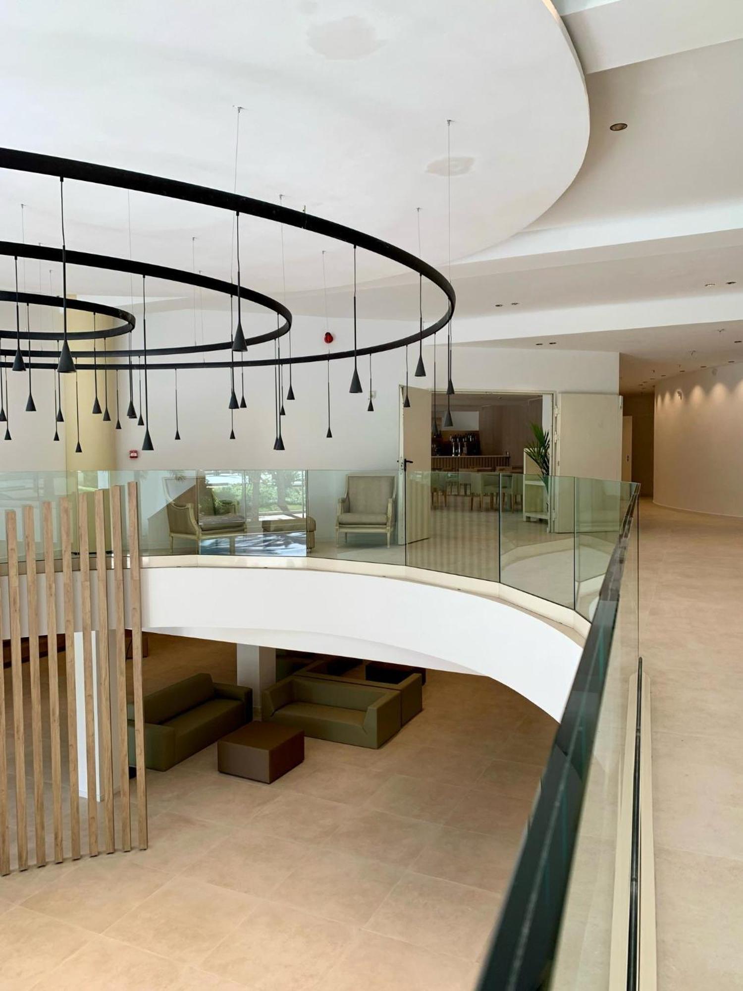 Ohtels Gran Hotel Almeria Bagian luar foto
