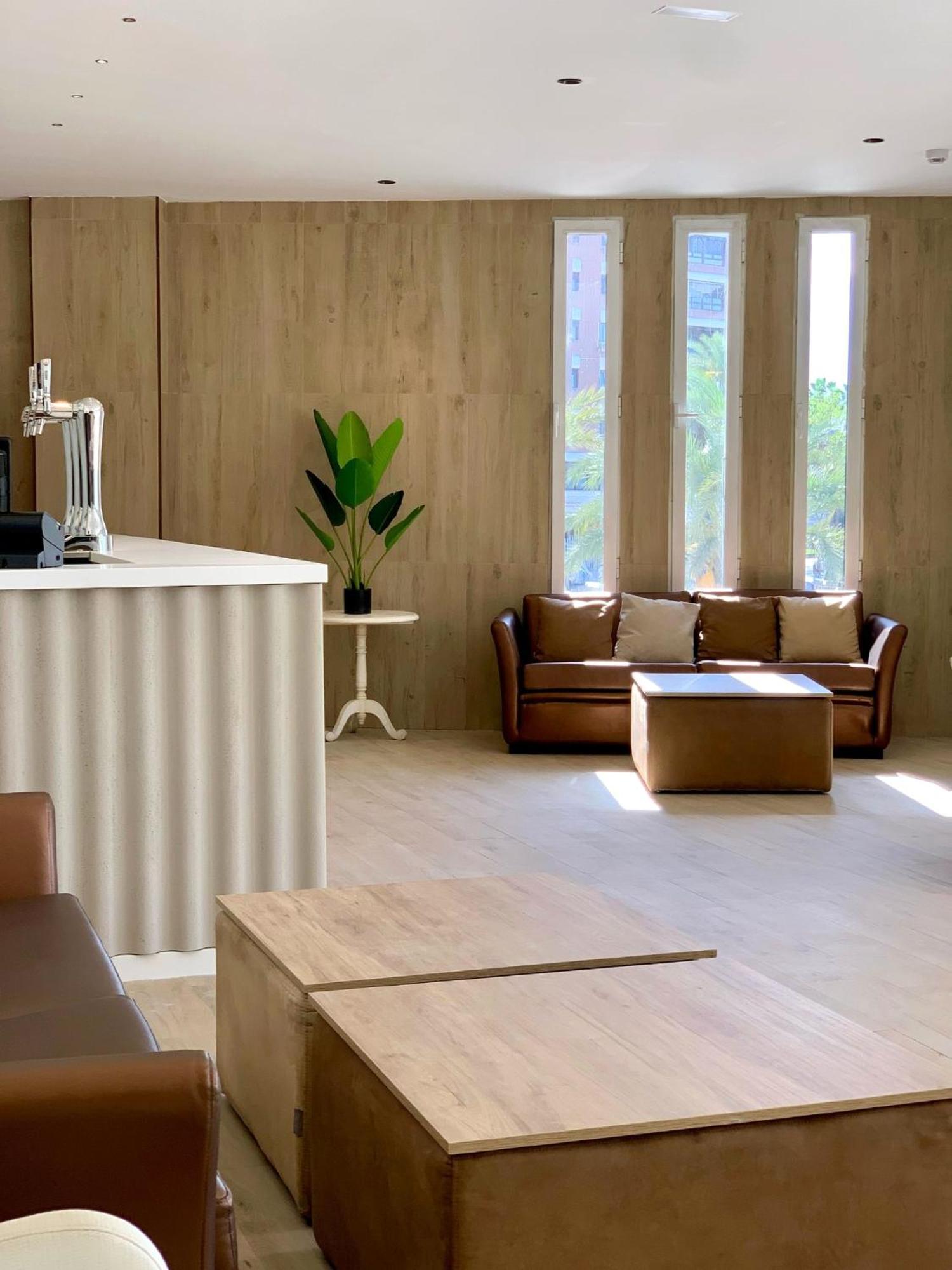 Ohtels Gran Hotel Almeria Bagian luar foto