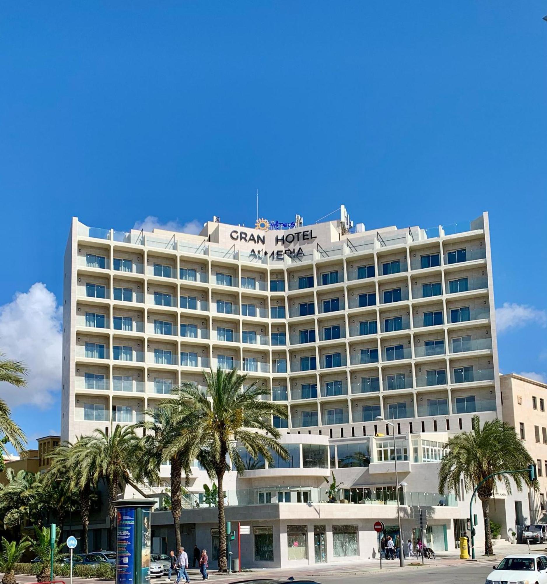 Ohtels Gran Hotel Almeria Bagian luar foto
