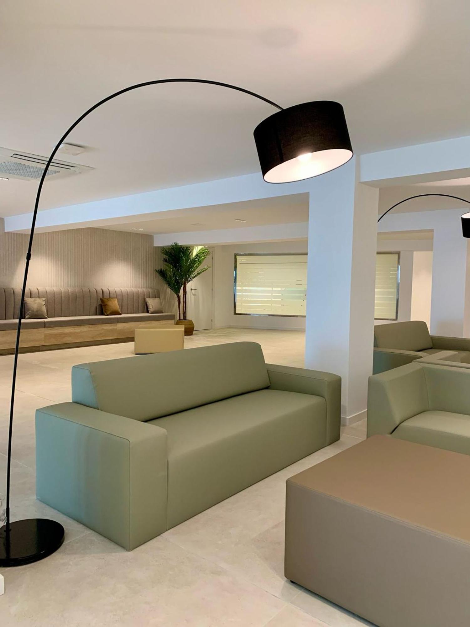 Ohtels Gran Hotel Almeria Bagian luar foto