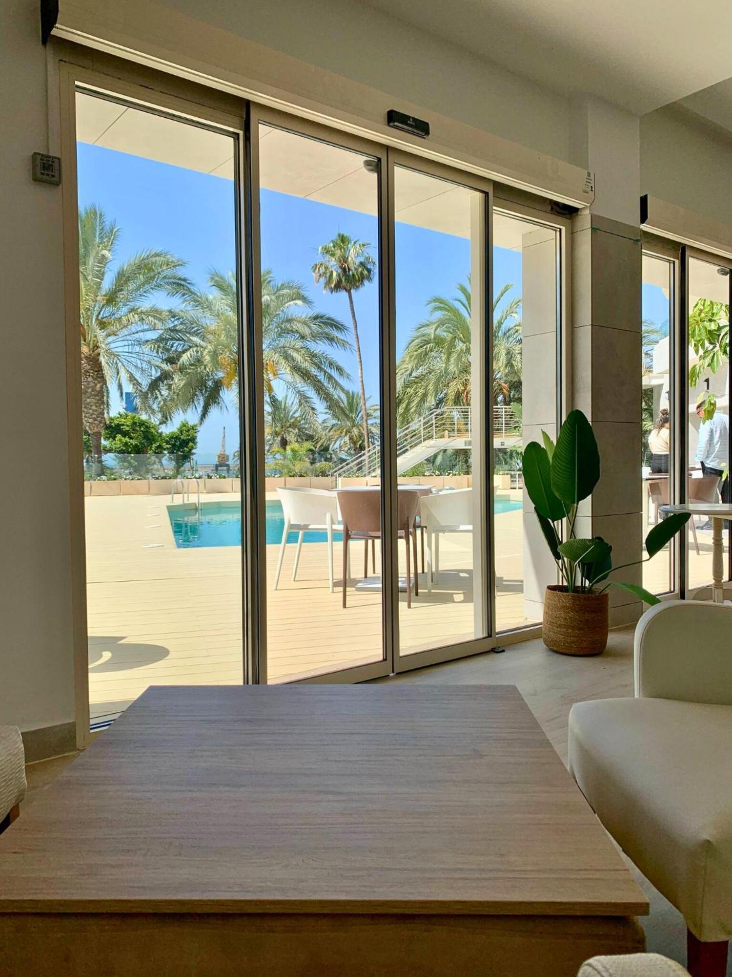 Ohtels Gran Hotel Almeria Bagian luar foto