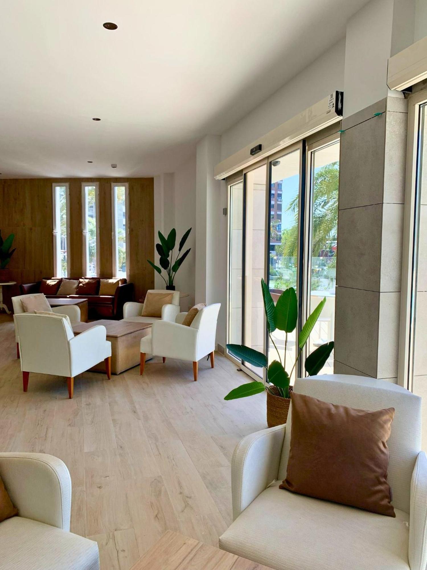 Ohtels Gran Hotel Almeria Bagian luar foto